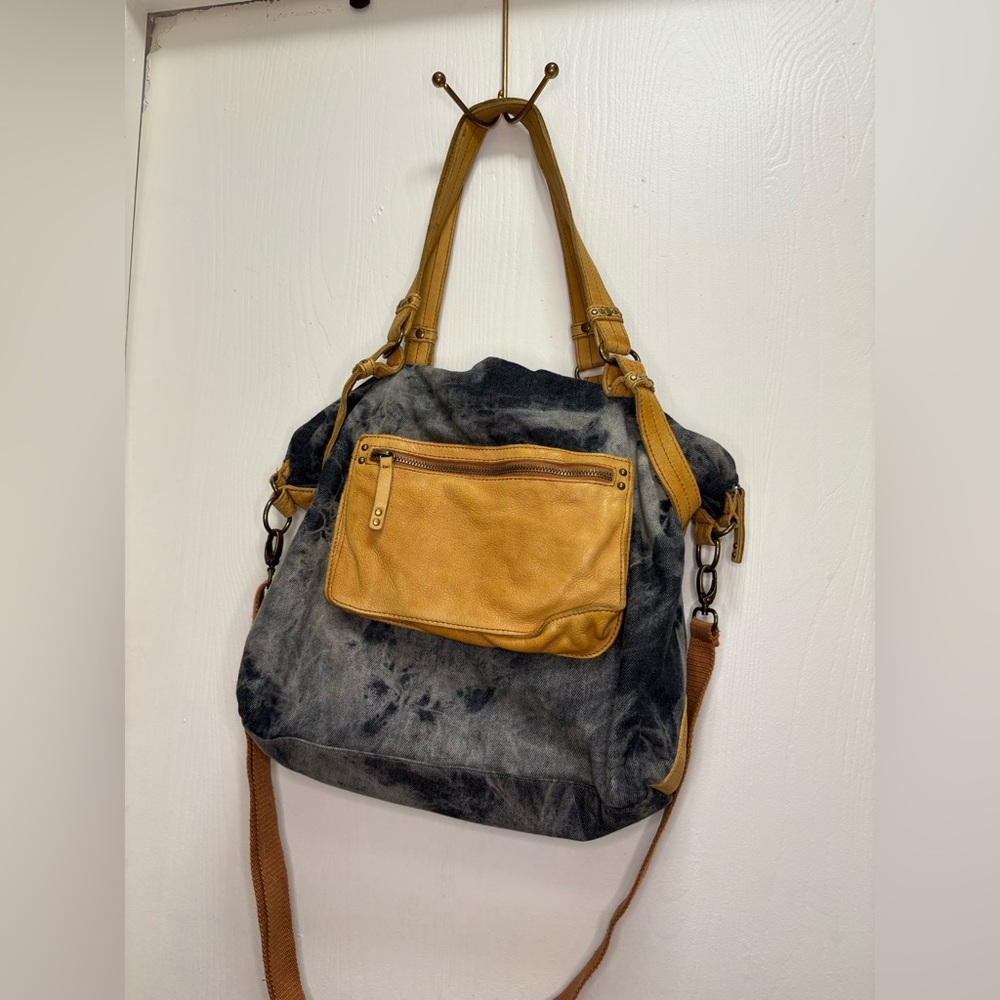 Stylish Two-Tone Hobo Bag